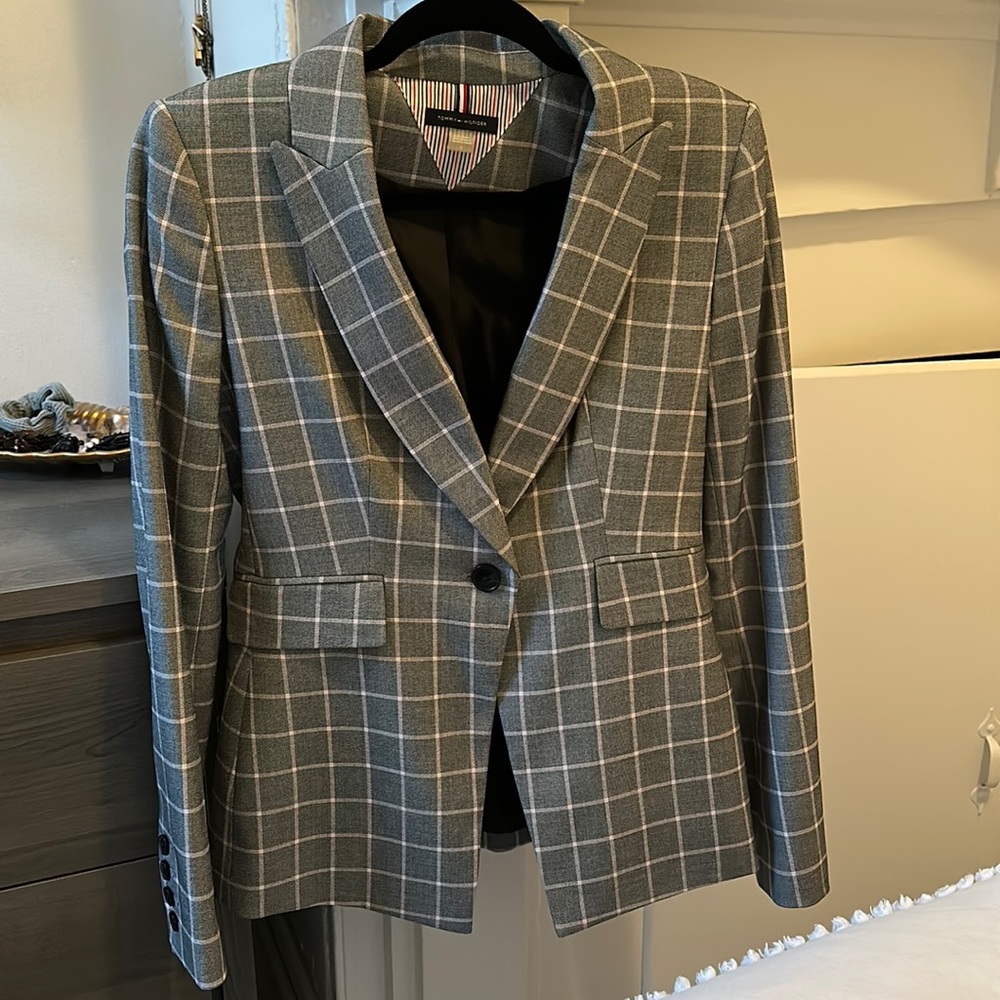 Tommy Hilfiger One-Button Blazer